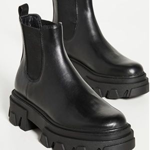 Sam Edelman Daelyn Chunky Lugsole Waterproof Boot